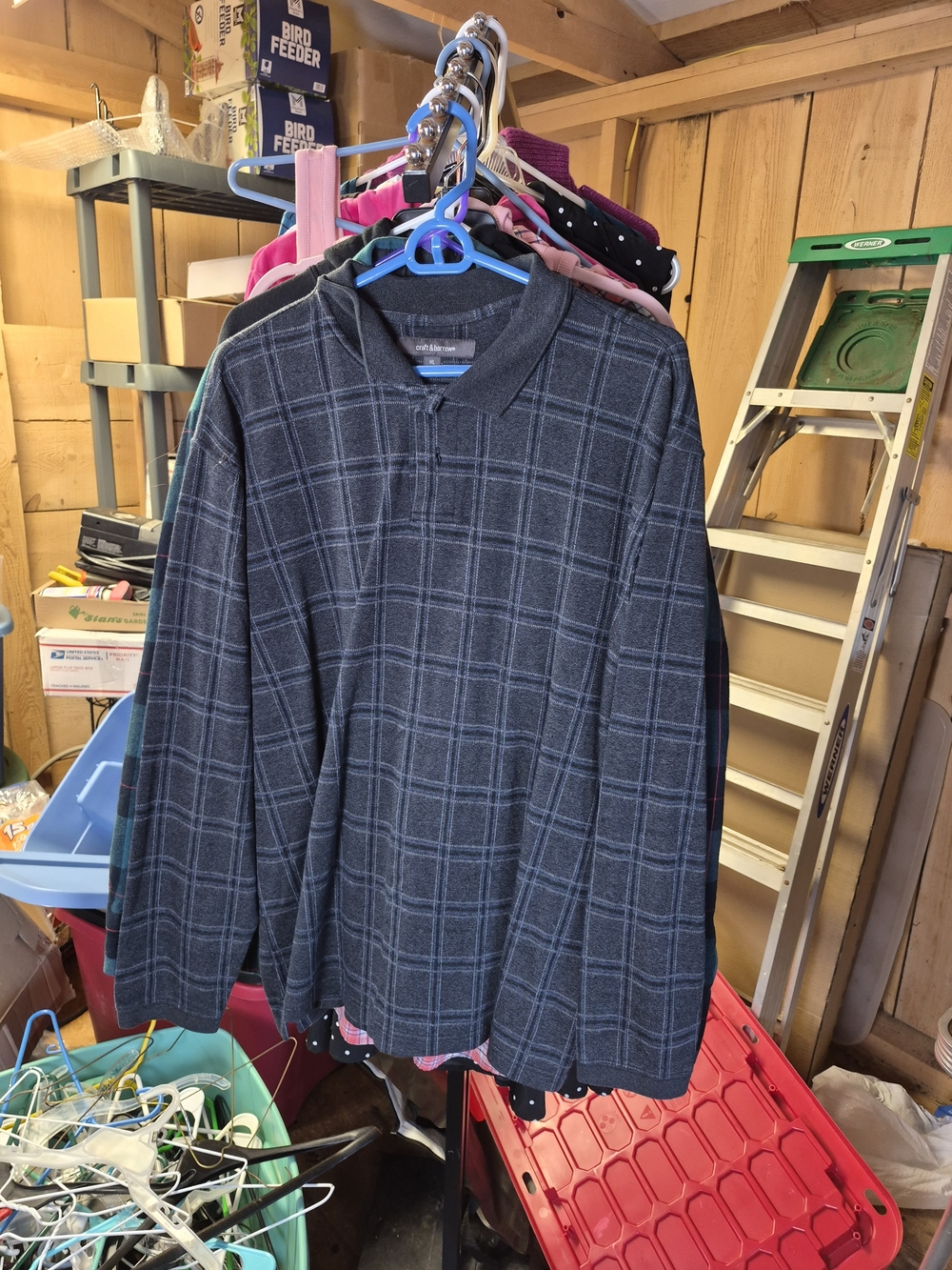croft & barrow Men’s Long-Sleeve Plaid Polo in Charcoal and Light Gray Bin 66
